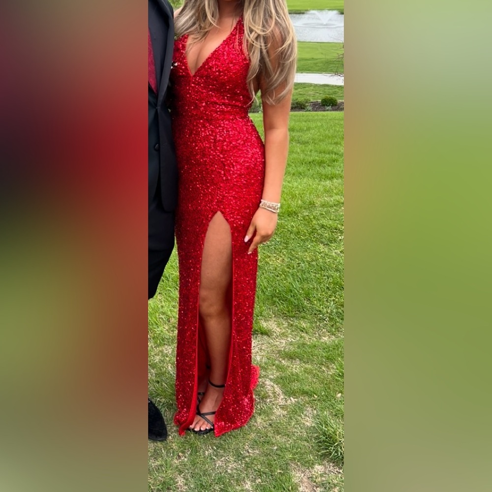 Red Sleeveless V-Neck Prom Gown